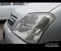 Proiettore sinistro OPEL MERIVA del 2006 - 2