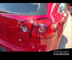 Fanale post destro VOLKSWAGEN GOLF 5 del 2004