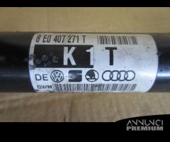 Semiasse sinistro AUDI A4 2.4 benzina del 2002 - 12