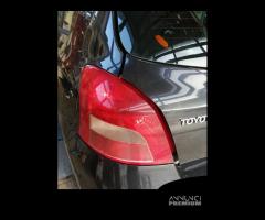 Fanale posteriore sinistro TOYOTA YARIS del 2006