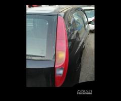 Fanale posteriore destro FIAT PUNTO 3 del 2004