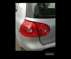 Fanale post sinistro VOLKSWAGEN GOLF 5 del 2004