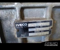 Cambio IVECO DAILY 2500cc diesel del 1993 - 8