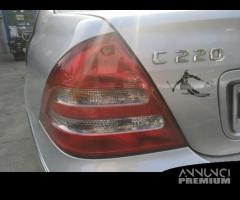 Fanale posteriore sinistro MERCEDES C del 2001