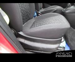 Sedile anteriore dx OPEL COMBO del 2013