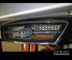 Griglia anteriore KIA SORENTO del 2005