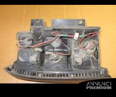 Fanale posteriore dx MITSUBISHI PAJERO 1993