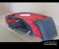 Fanale posteriore destro ALFA ROMEO 159 del 2006 - 9