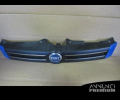 Griglia anteriore FIAT PANDA del 2005 - 7