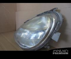 Proiettore sinistro MERCEDES A 160 W168 1.6 2000