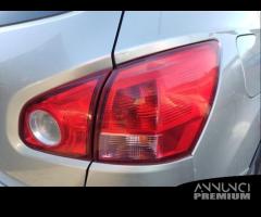 Fanale posteriore destro NISSAN QASHQAI del 2008