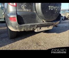 Ricambi TOYOTA RAV 4 4X4 2231cc D4D del 2006