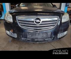 Paraurti anteriore OPEL INSIGNIA del 2009