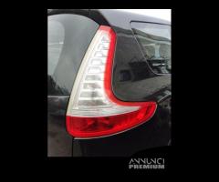 Fanale posteriore destro RENAULT SCENIC del 2009