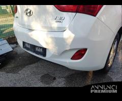 Paraurti posteriore HYUNDAI I30 del 2015