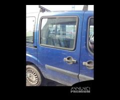 Porta laterale dx nuda FIAT DOBLO del 2006