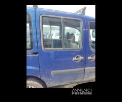 Porta laterale dx nuda FIAT DOBLO del 2006