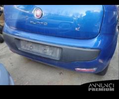 Paraurti posteriore FIAT GRANDE PUNTO del 2011