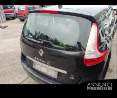 Portellone nudo RENAULT SCENIC del 2009