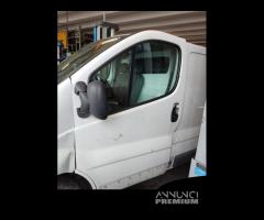 Porta anteriore sx nuda OPEL VIVARO del 2010