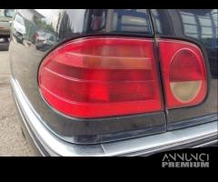 Fanale post sx MERCEDES-BENZ CLASSE E 1997