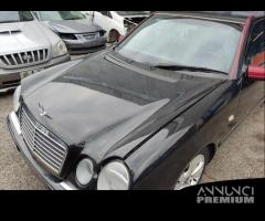 Cofano MERCEDES-BENZ CLASSE E del 1997