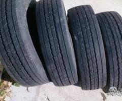 4 gomme usate autocarro 295 60 22.5