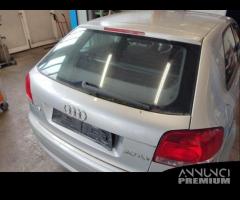 Portellone nudo AUDI A3 del 2004