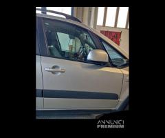 Porta anteriore dx nuda SUZUKI SX4 del 2006 - 2