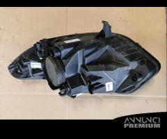 Proiettore destro FORD ECOSPORT del 2016 - 9