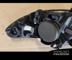 Proiettore destro FORD ECOSPORT del 2016 - 10