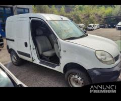 Ricambi RENAULT KANGOO 4X4 1.6cc benz 2007