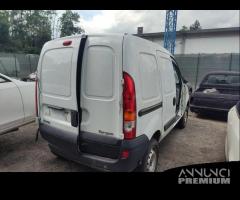 Ricambi RENAULT KANGOO 4X4 1.6cc benz 2007