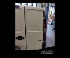 Porta posteriore dx FIAT DOBLO del 2007