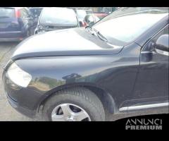 Parafango sinistro VOLKSWAGEN TOUAREG del 2003 - 1