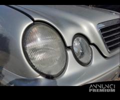 Proiettore destro MERCEDES-BENZ CLK 230 del 2000 - 1