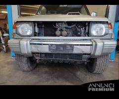 Paraurti anteriore MITSUBISHI PAJERO del 1997