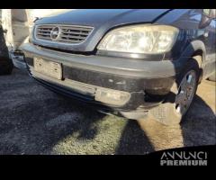 Paraurti anteriore OPEL ZAFIRA del 2002