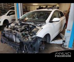 Ricambi HYUNDAI I30 1582cc diesel del 2013