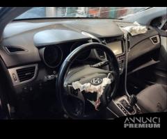 Ricambi HYUNDAI I30 1582cc diesel del 2013