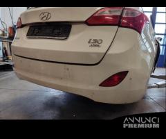 Paraurti posteriore HYUNDAI I30 del 2013