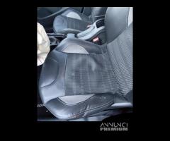 Sedile anteriore sx PEUGEOT 2008 HDI del 2016 - 2