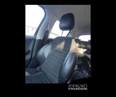 Sedile anteriore dx PEUGEOT 2008 HDI del 2016