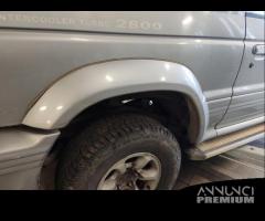 Modanatura post destra MITSUBISHI PAJERO 1997