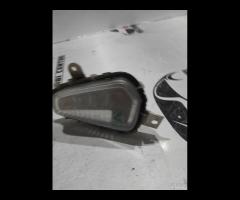 FARO FENDINEBBIA ANTERIORE INFERIORE SX VOLVO V40