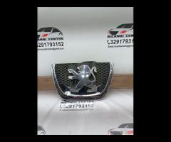 GRIGLIA EMBLEMA ANTERIORE PEUGEOT 207 CC SW 2008 9