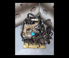 MOTORE COMPLETO YD25 DDTI 2.5D 128KW\\174CV NISSAN