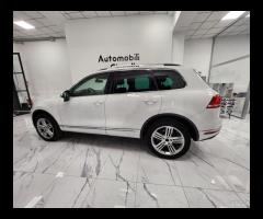 Volkswagen Touareg 3.0 TDI 204 CV tiptronic BlueMo - 9