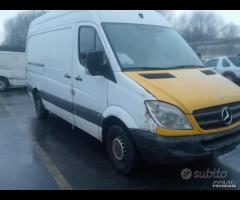 Mercedes Sprinter 220TD 646915 Demolito - Ricambi - 2