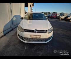 Vw Polo 6R 1.6 TD CAY Demolita - Per Ricambi